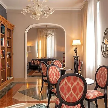 La Hotel 3*