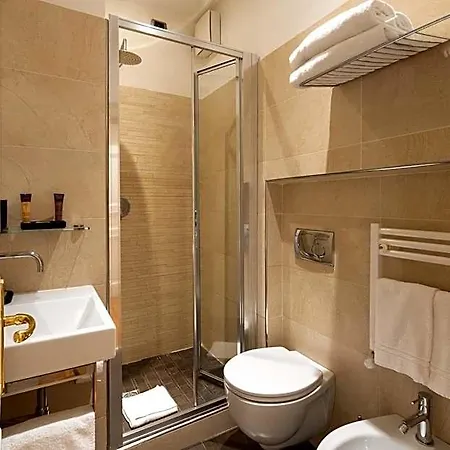 La Hotel 3*