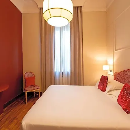 La Hotel 3*