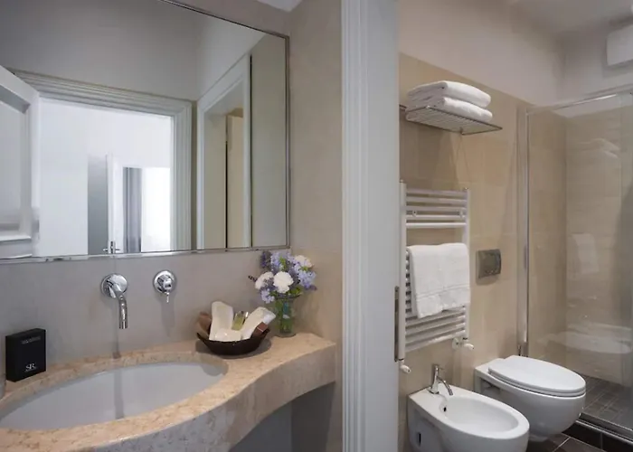 La Hotel Siena